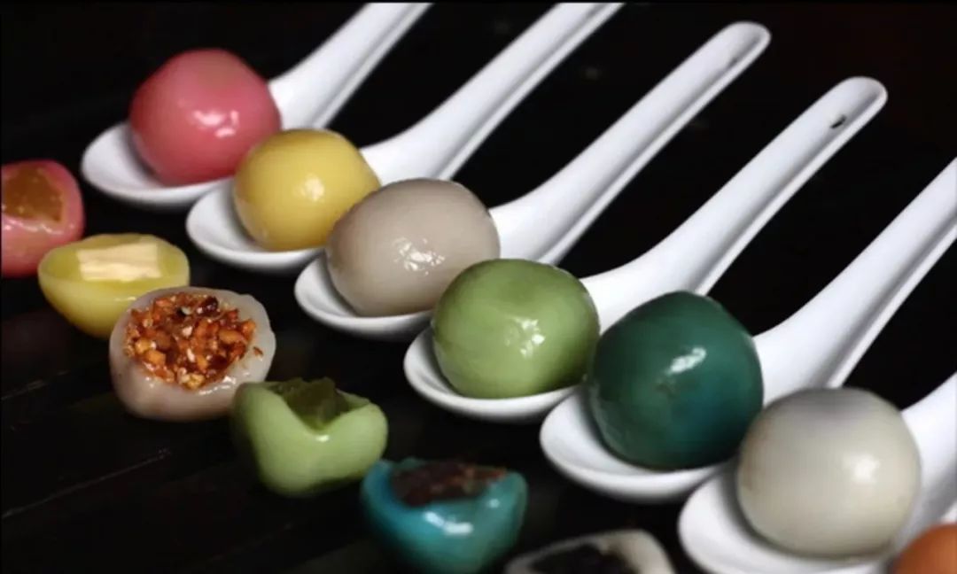 生姜花椒煮汤圆,俄罗斯人煮的汤圆太硬核了!!! 生姜花椒煮汤圆,俄罗斯人煮的汤圆太硬核了!!!