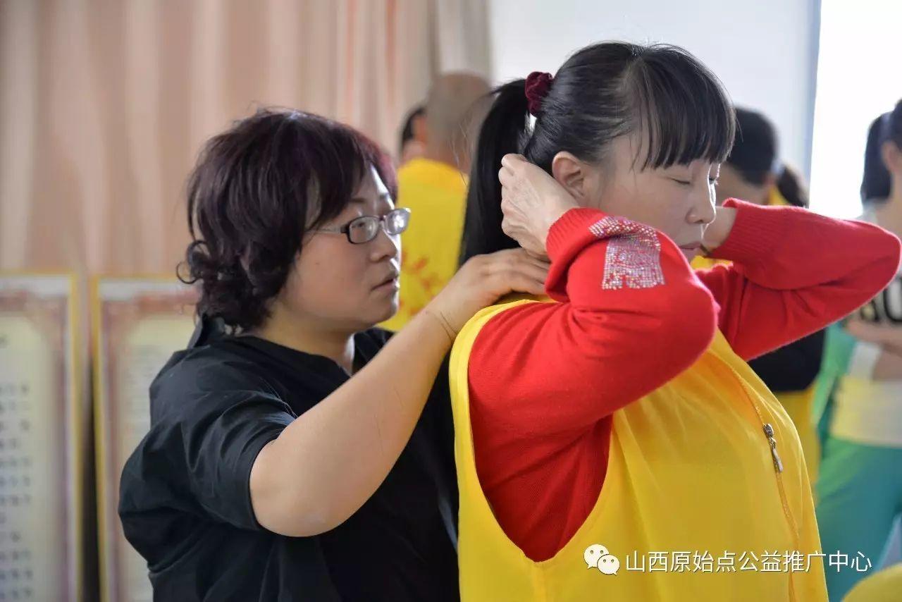 2017.05太原卫校职业教育活动周-原始点健康疗法现场体验